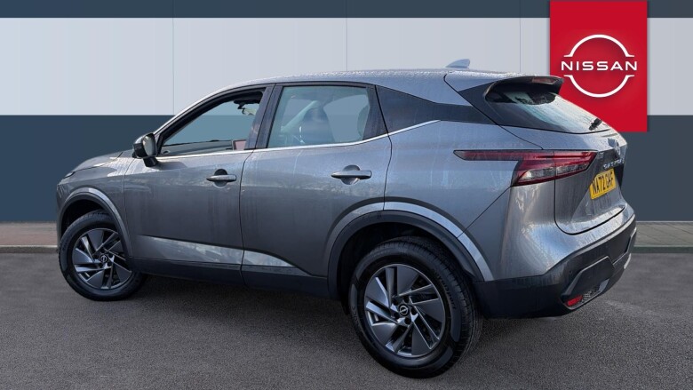 Nissan Qashqai 1.3 DiG-T MH Acenta Premium 5dr Petrol Hatchback